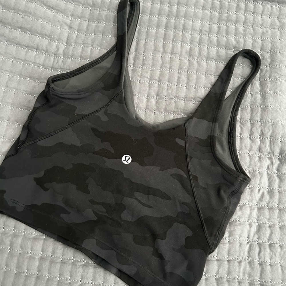 Lululemon - Picture 2 of 2